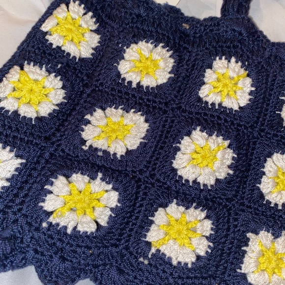 BP. Crotchet Floral bra top size L - Picture 2 of 6